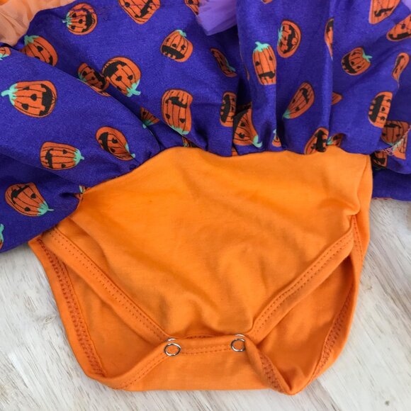 Baby Halloween Pumpkin One-Piece Costume Size Small 0-3 Months - Picture 5 of 7
